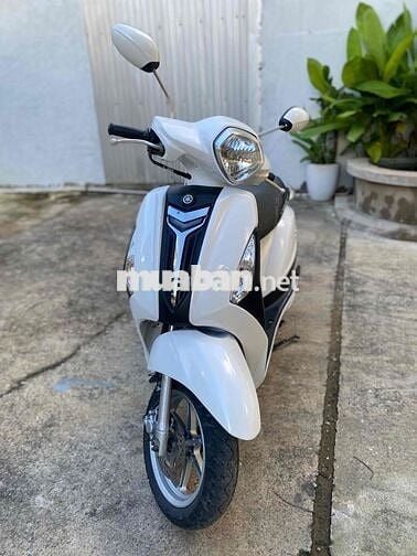 Grande trắng xe đẹ máy rin êm chính chủ