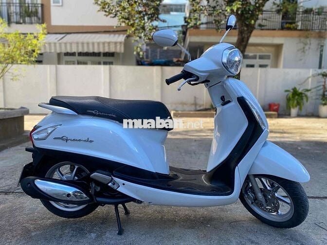 Grande trắng xe đẹ máy rin êm chính chủ