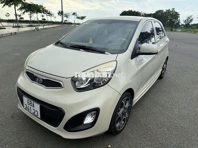 Cần bán xe gia đình đang sử dụng