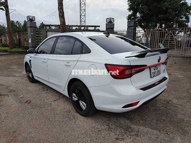 Bán xe MG5 chính chủ mua mới siêu lướt 16000km