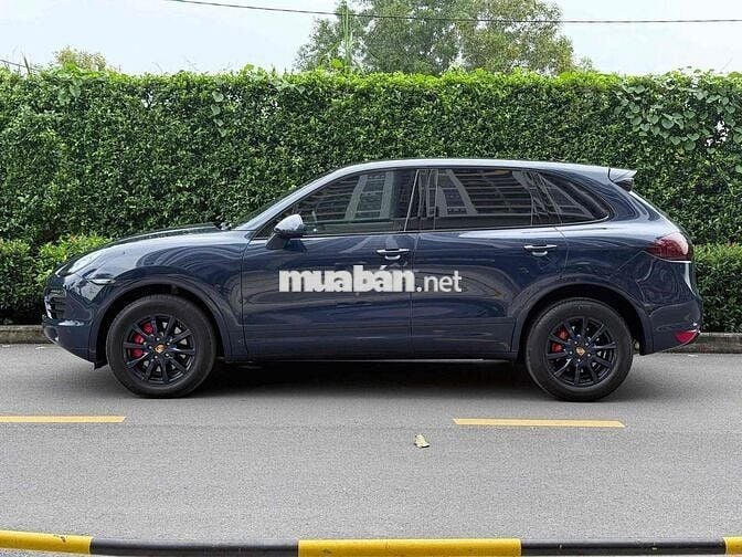 Porsche Cayenne 2011 bảo hành 1 năm