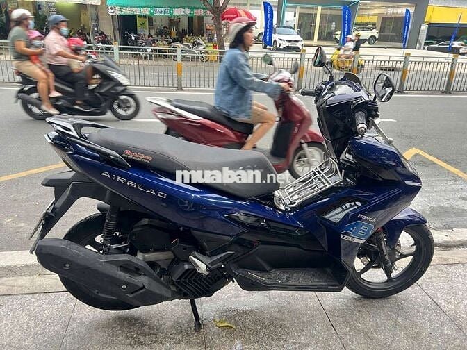 Honda air blade 4val 2023 mới 90% Bstp chính chủ