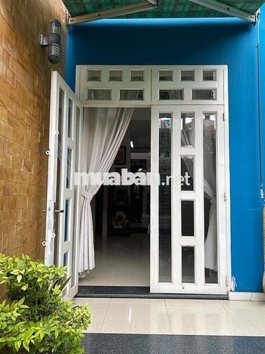 Phòng trọ Q4 20m2 gần trung tâm
