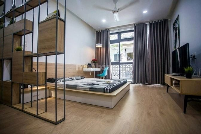 Bán nhà Q1 gần công viên Lê Văn Tám