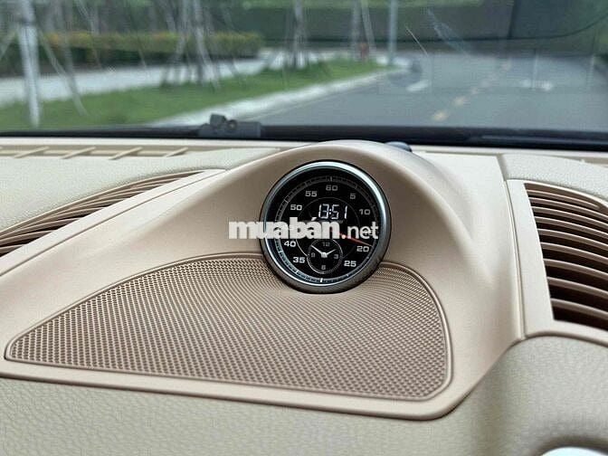 Porsche Cayenne 2011 bảo hành 1 năm