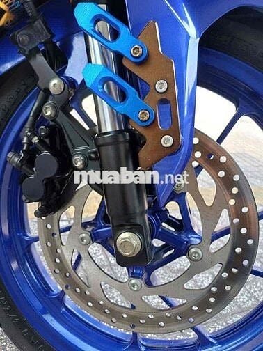 moto Yamaha R15 12/2020 đi đúng 4.178km chính chủ.