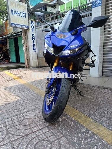 moto Yamaha R15 12/2020 đi đúng 4.178km chính chủ.
