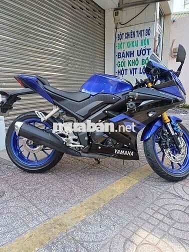 moto Yamaha R15 12/2020 đi đúng 4.178km chính chủ.