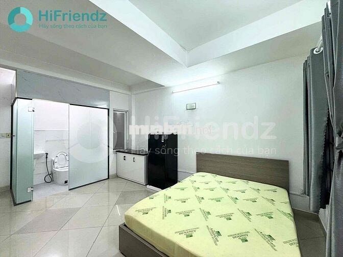 Studio Balcon 30m2 Full New Ngay Nhật Tảo ĐH Kinh Tế UEH Quận 10