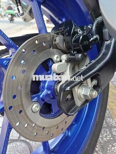 moto Yamaha R15 12/2020 đi đúng 4.178km chính chủ.