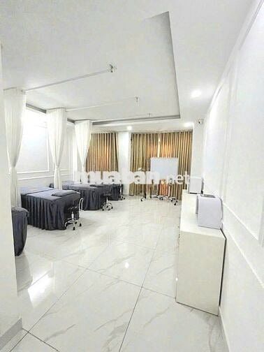 NHÀ ĐẸP, RỘNG. NGANG 5 x 20M. HẺM XE TẢI- 284 LÝ THƯỜNG KIỆT, P14, Q10