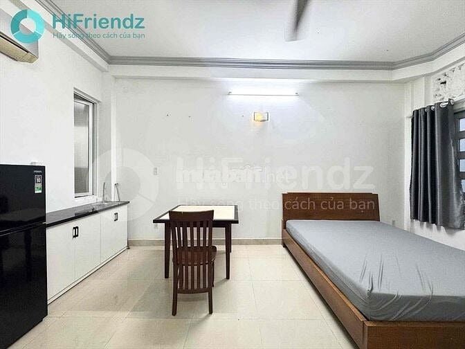 Studio Balcon 30m2 Full New Ngay Nhật Tảo ĐH Kinh Tế UEH Quận 10