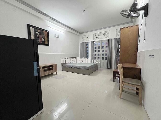 Cho Thuê Căn Hộ Studio Ban Công Thang Máy Full NT Ngay Bà Hạt Quận 10