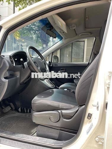 xe gia đình kia Carens AT 2010