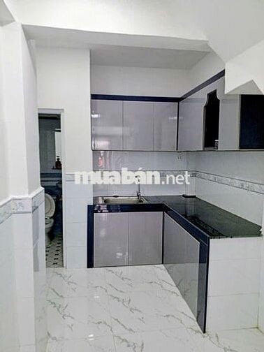 Cho thuê Nhà nguyên căn 2 PN,hẻm xe hơi,Q6, gần Võ Văn Kiệt, nhà mới.