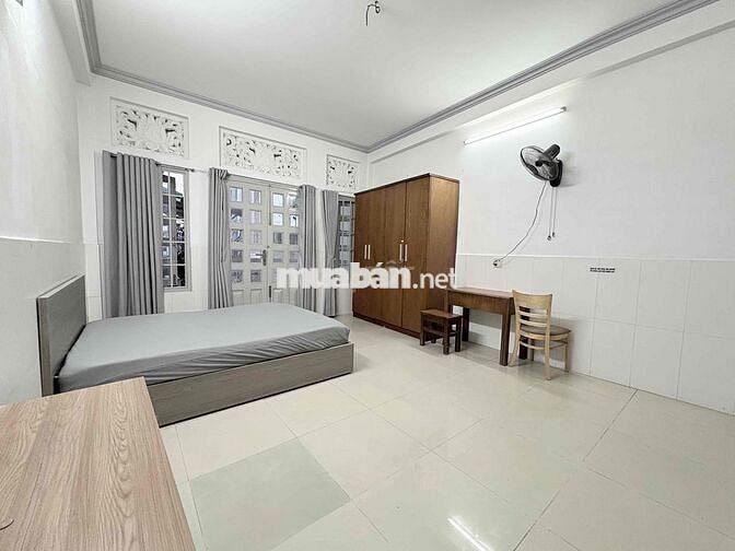 Cho Thuê Căn Hộ Studio Ban Công Thang Máy Full NT Ngay Bà Hạt Quận 10