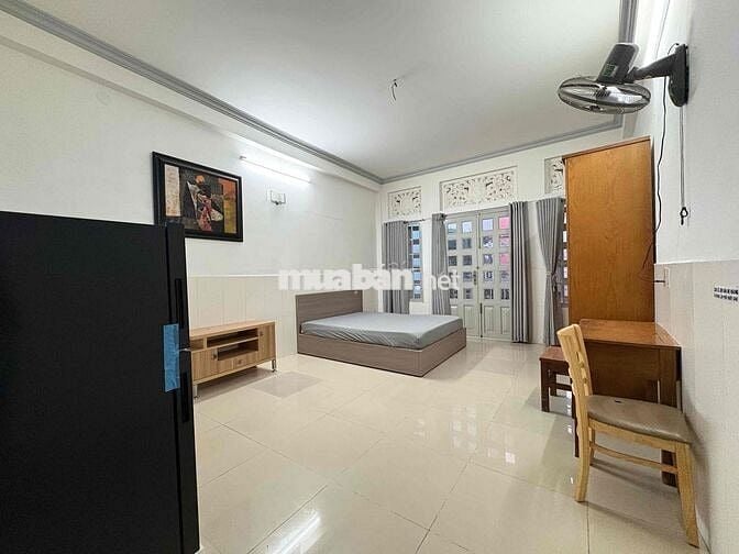 Cho Thuê Căn Hộ Studio Ban Công Thang Máy Full NT Ngay Bà Hạt Quận 10