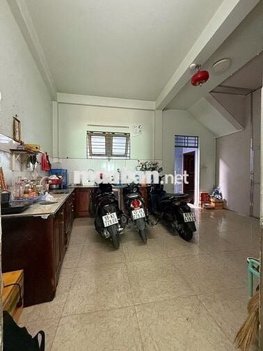 Nhà Bán đường Trường Chinh 560/4 1 trệt 3 lầu 60m2 ngang 5.4m