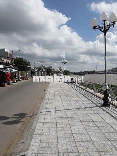 PHÒNG TRỌ VỊ TRÍ ĐẸP NGAY BỜ KÈ VÕ VĂN HOÀI