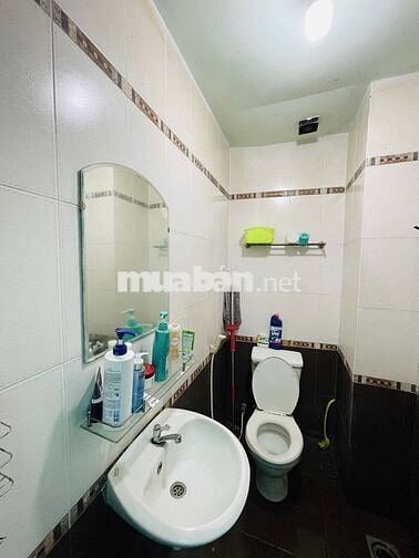 Nhà Bán đường Trường Chinh 560/4 1 trệt 3 lầu 60m2 ngang 5.4m