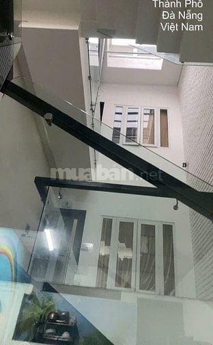 Bán gấp nhà mặt phố Đường Nguyễn Tri Phương, Hòa Thuận Tây, Hải Châu, 