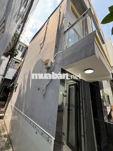 Chỉ 1 Tỷ hơn có nhà sổ Hồng riêng 1 trệt 2 lầu mới đẹp hẻm xe hơi