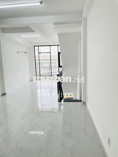 Bán nhà 4 tầng DT 4x16m, ngay Nguyễn Gia Trí (D2 cũ) P. 25 Bình Thạnh