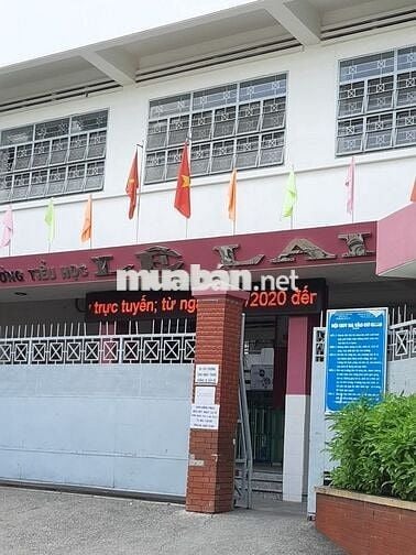 Bán nhà tầng trệt chung cư tây thạnh dt 120m2 3PN 2WC  giá 5 tỷ 100 tr