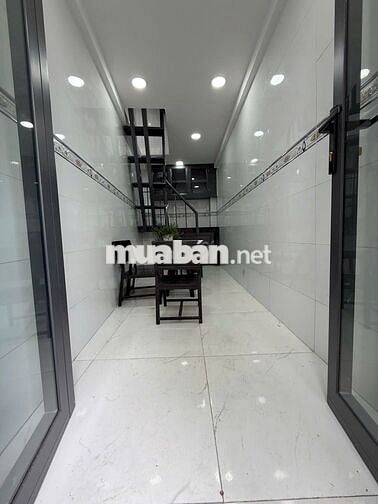 Chỉ 1 Tỷ hơn có nhà sổ Hồng riêng 1 trệt 2 lầu mới đẹp hẻm xe hơi