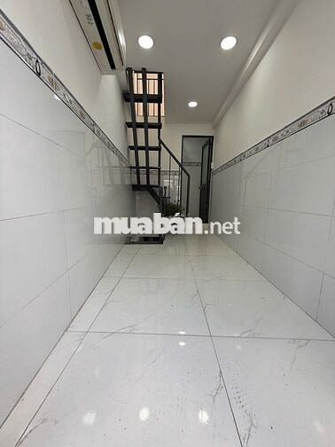 Chỉ 1 Tỷ hơn có nhà sổ Hồng riêng 1 trệt 2 lầu mới đẹp hẻm xe hơi