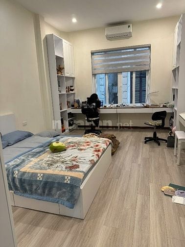 Bán nhà trong ngõ 98 Thái Hà DT: 33m², 4 tầng, MT 3,9m, hướng TB, 