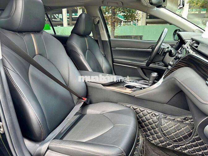 Toyota Camry 2020 2.5Q - 25.000km 1 chủ từ đầu