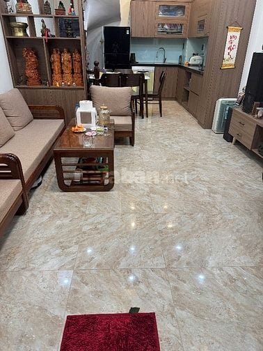 Bán nhà trong ngõ 98 Thái Hà DT: 33m², 4 tầng, MT 3,9m, hướng TB, 