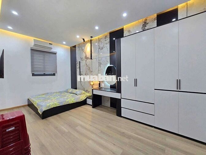 Bán nhà 3 tầng 3 mê kiệt Hoàng Diệu