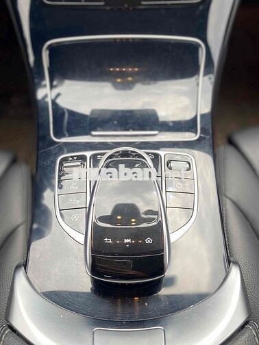 Bán xe merc c180 sx 2020