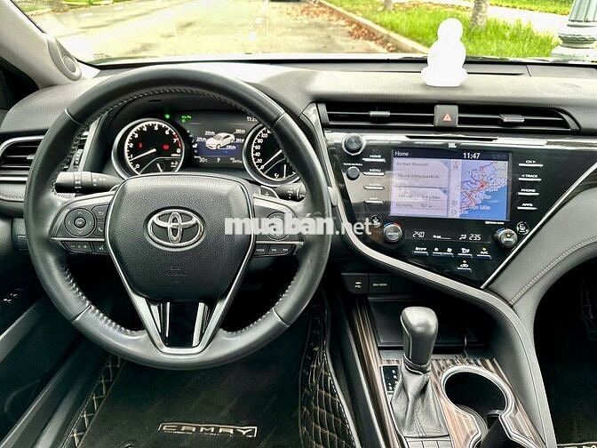 Toyota Camry 2020 2.5Q - 25.000km 1 chủ từ đầu
