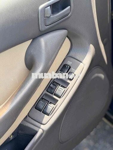 TOYOTA CAMRY BÁNH MÌ - 1997