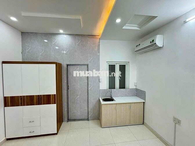 PHÒNG STUDIO - CỬA SỔ - FULL NỘI THẤT