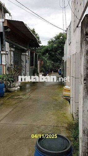 CHỦ KẸT TIỀN BÁN GẤP, NHÀ TÂN HIỆP HÓC MÔN, DT 80M2( 4× 20) HẺM XE HƠI