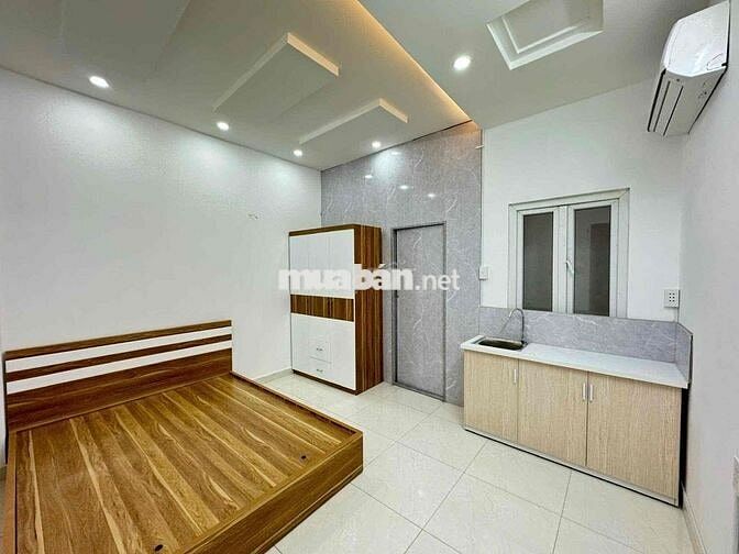 PHÒNG STUDIO - CỬA SỔ - FULL NỘI THẤT