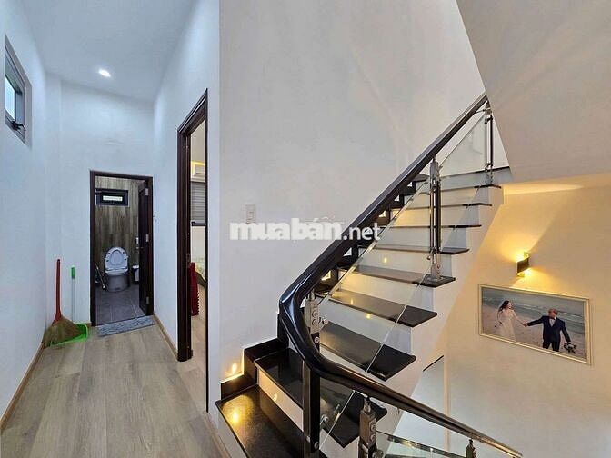 Bán nhà 3 tầng 3 mê kiệt Hoàng Diệu