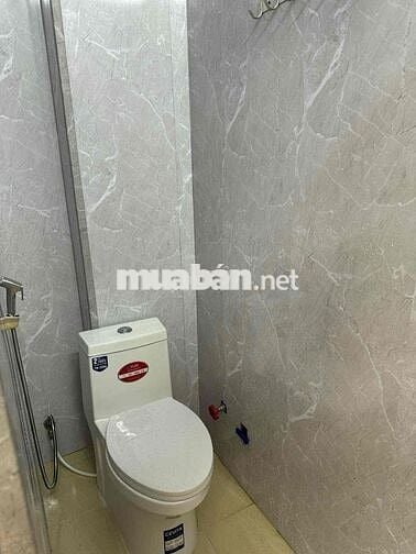 PHÒNG STUDIO - CỬA SỔ - FULL NỘI THẤT