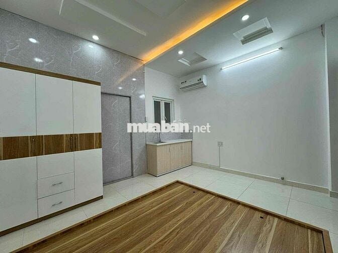 PHÒNG STUDIO - CỬA SỔ - FULL NỘI THẤT