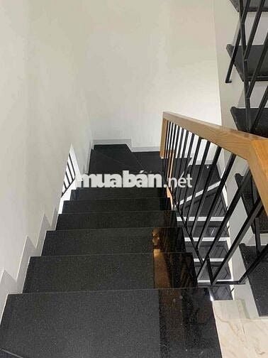 CHO THUÊ NHÀ HẺM NỘI BỘ P15 TÂN BÌNH