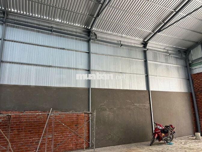 Kho xưởng bãi 225m² kho xây dựng 180m² trong KDC Ngân Thuận