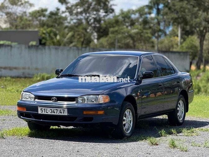 TOYOTA CAMRY BÁNH MÌ - 1997