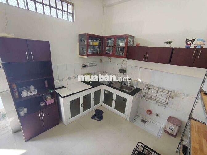 Nhà nguyên căn đường Lê Anh Xuân điện nước nhà nước
3PN, 1PK, 3 ml