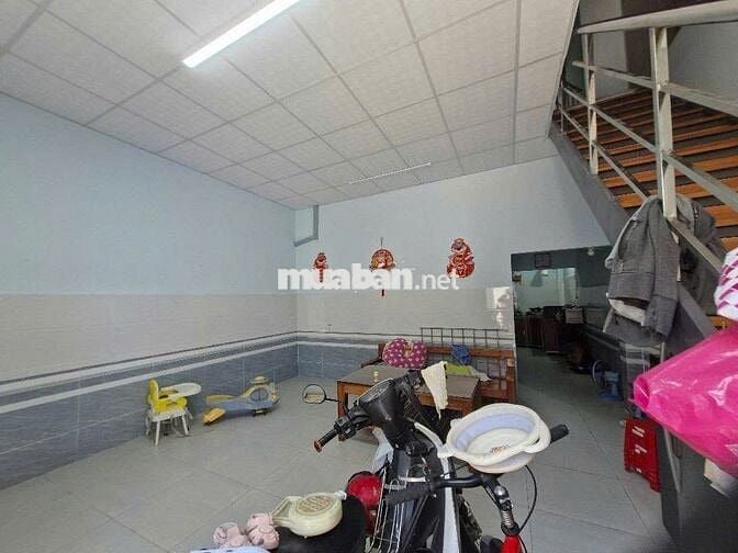 BÁN NHÀ HXH ĐS8, LINH XUÂN , DT 52M2 2 TẦNG 3PN, G.I.Á CHỈ 4.1 TỶ