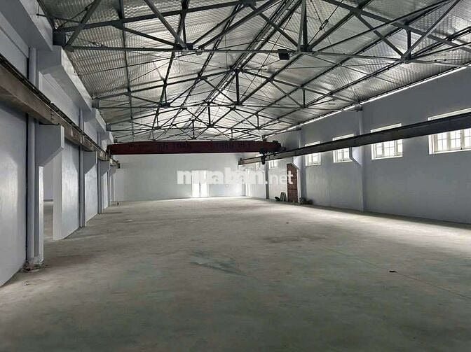 Cho thuê kho (200m) có sẳn cẩu trục,