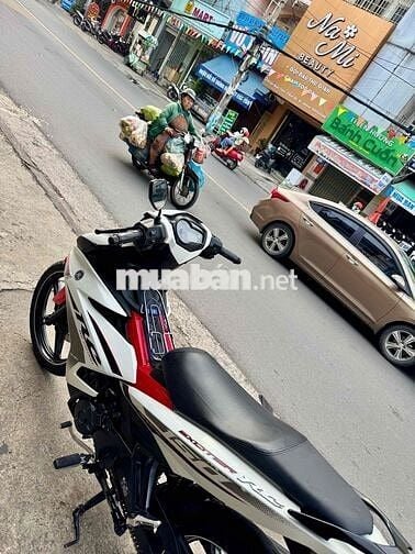 🔴🔴 Ex 150 trắng đỏ đen đký 2018 xe đẹp có góp